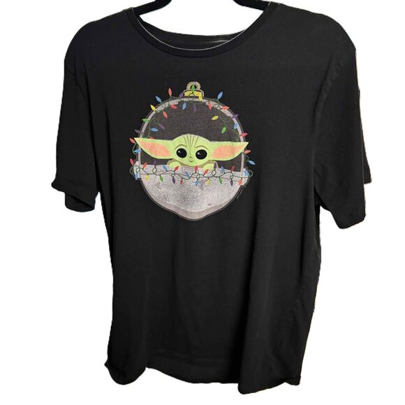 New Old Navy Baby Yoda Grogu Graphic Star Wars Christmas T-Shirt Large - Picture 1 of 2